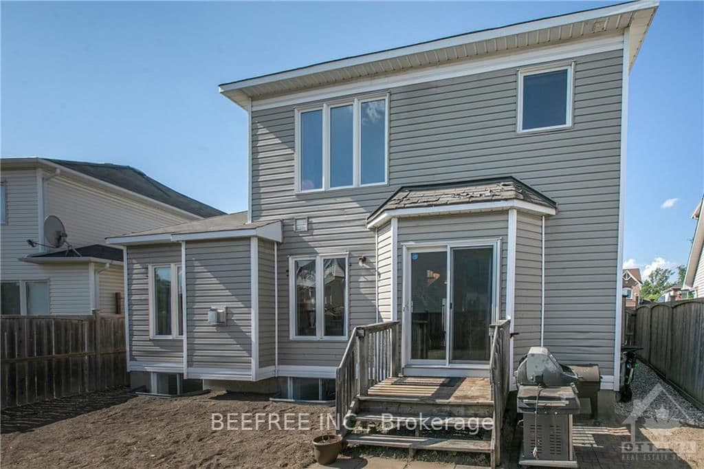 Detached at 1149 Halton Terrace, Ottawa, ON - Photo 7 - RE/MAX Garden City Realty