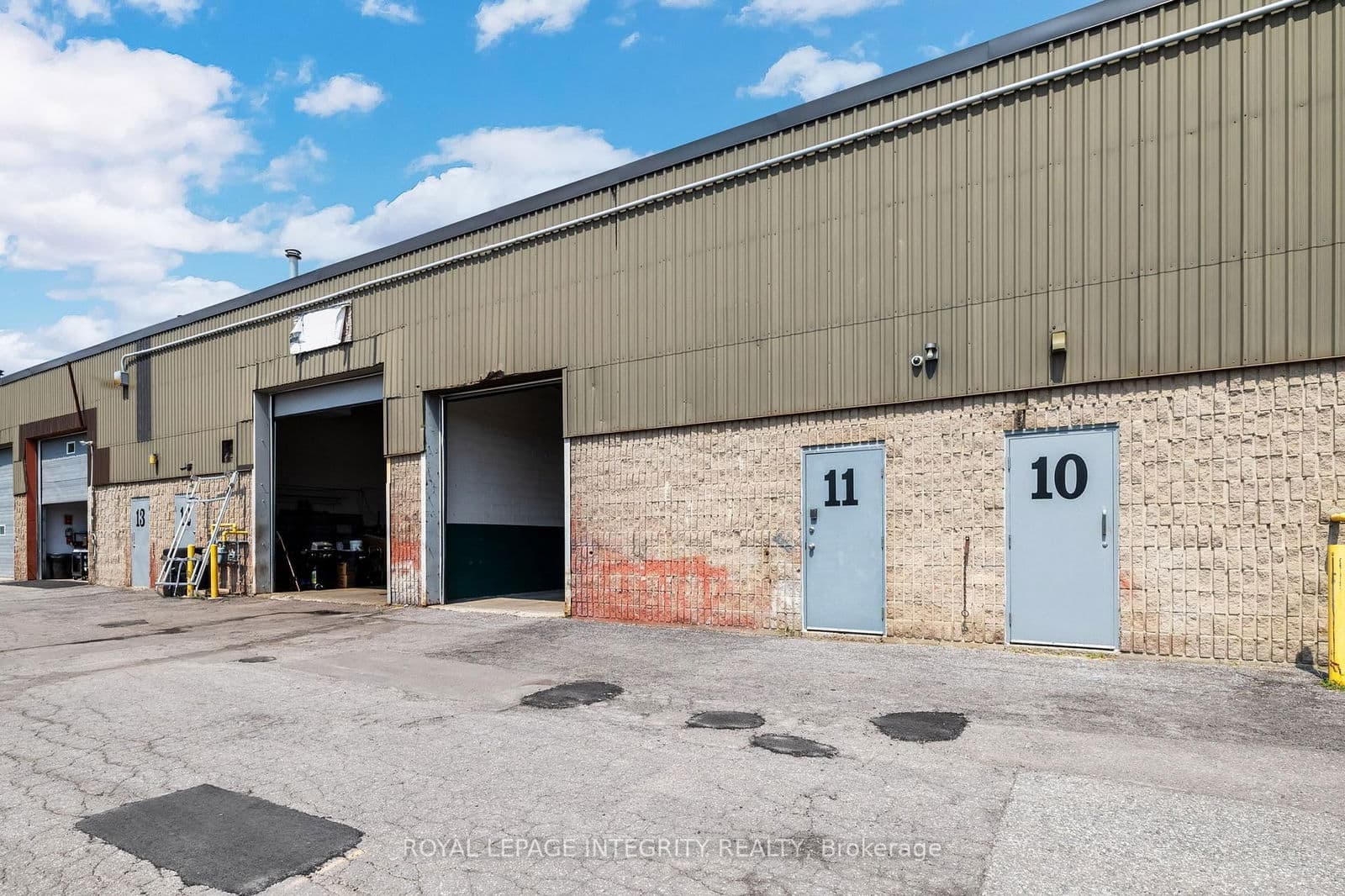 Industrial at 11- 2295 Stevenage Drive, Ottawa, ON - Photo 2 - RE/MAX Garden City Realty