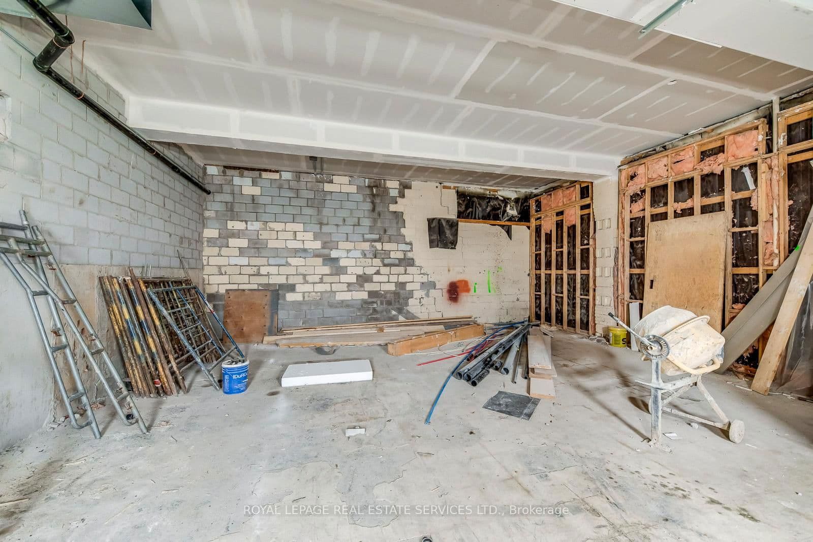 Office at 105- 401 Victoria Avenue, Hamilton, ON - Photo 3 - RE/MAX Garden City Realty