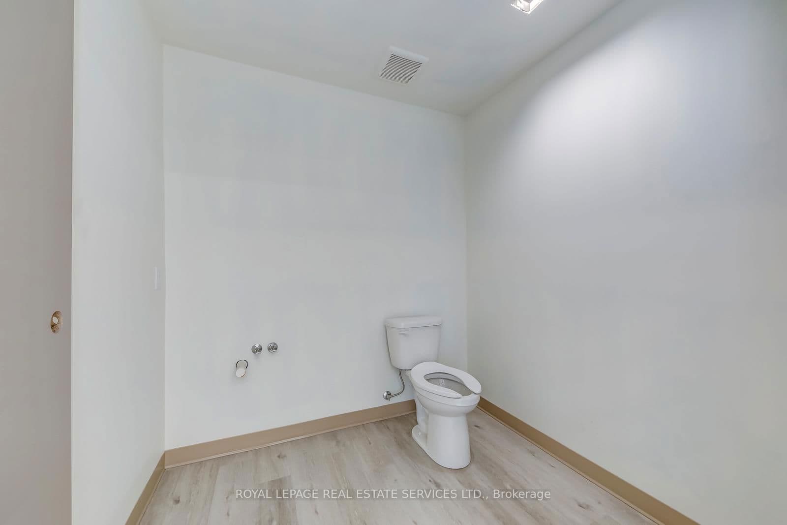 Office at 200- 401 Victoria Avenue, Hamilton, ON - Photo 5 - RE/MAX Garden City Realty