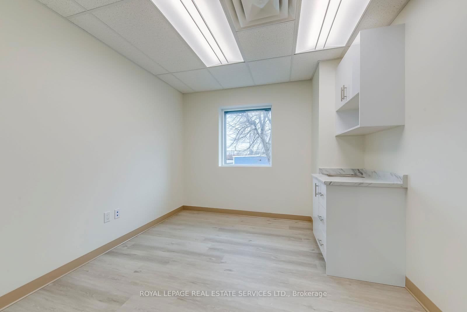 Office at 101- 401 Victoria Avenue, Hamilton, ON - Photo 8 - RE/MAX Garden City Realty