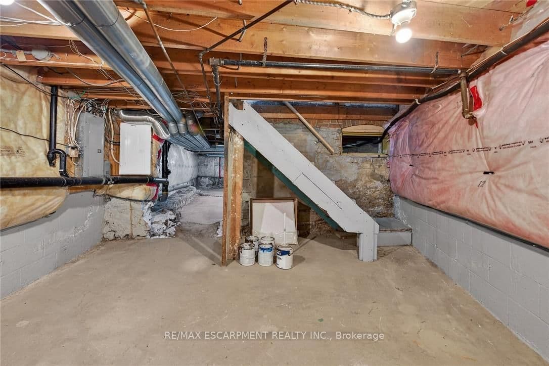 Investment at 6 Cayuga Street, Haldimand, ON - Photo 15 - RE/MAX Garden City Realty