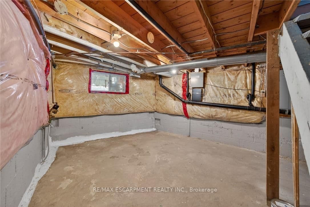 Investment at 6 Cayuga Street, Haldimand, ON - Photo 16 - RE/MAX Garden City Realty