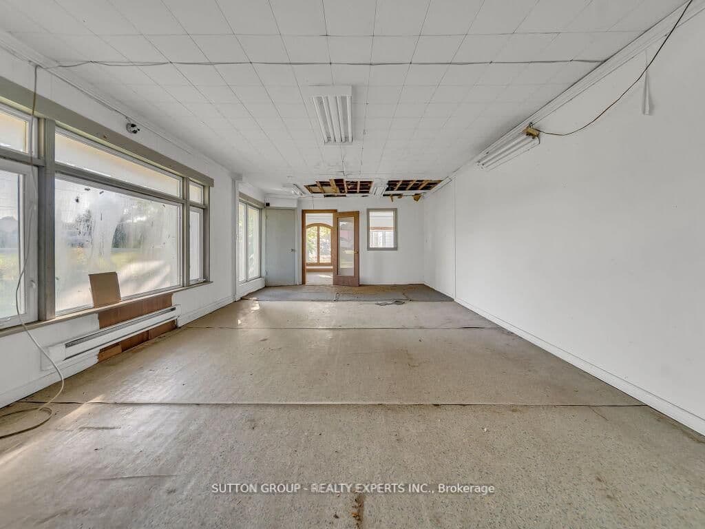 Commercial Retail at 283 Main Courtland Street, Norfolk, ON - Photo 5 - RE/MAX Garden City Realty