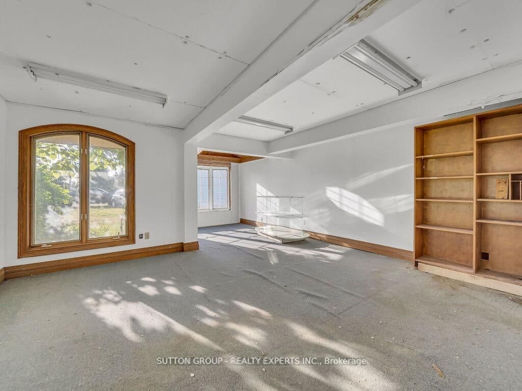 Commercial Retail at 283 Main Courtland Street, Norfolk, ON - Photo 6 - RE/MAX Garden City Realty