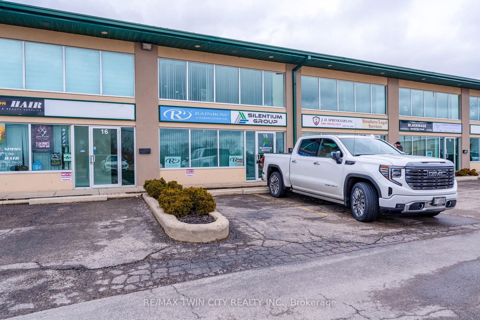 Office at 15 Lower- 340 Henry Street, Brantford, ON - Photo 1 - RE/MAX Garden City Realty