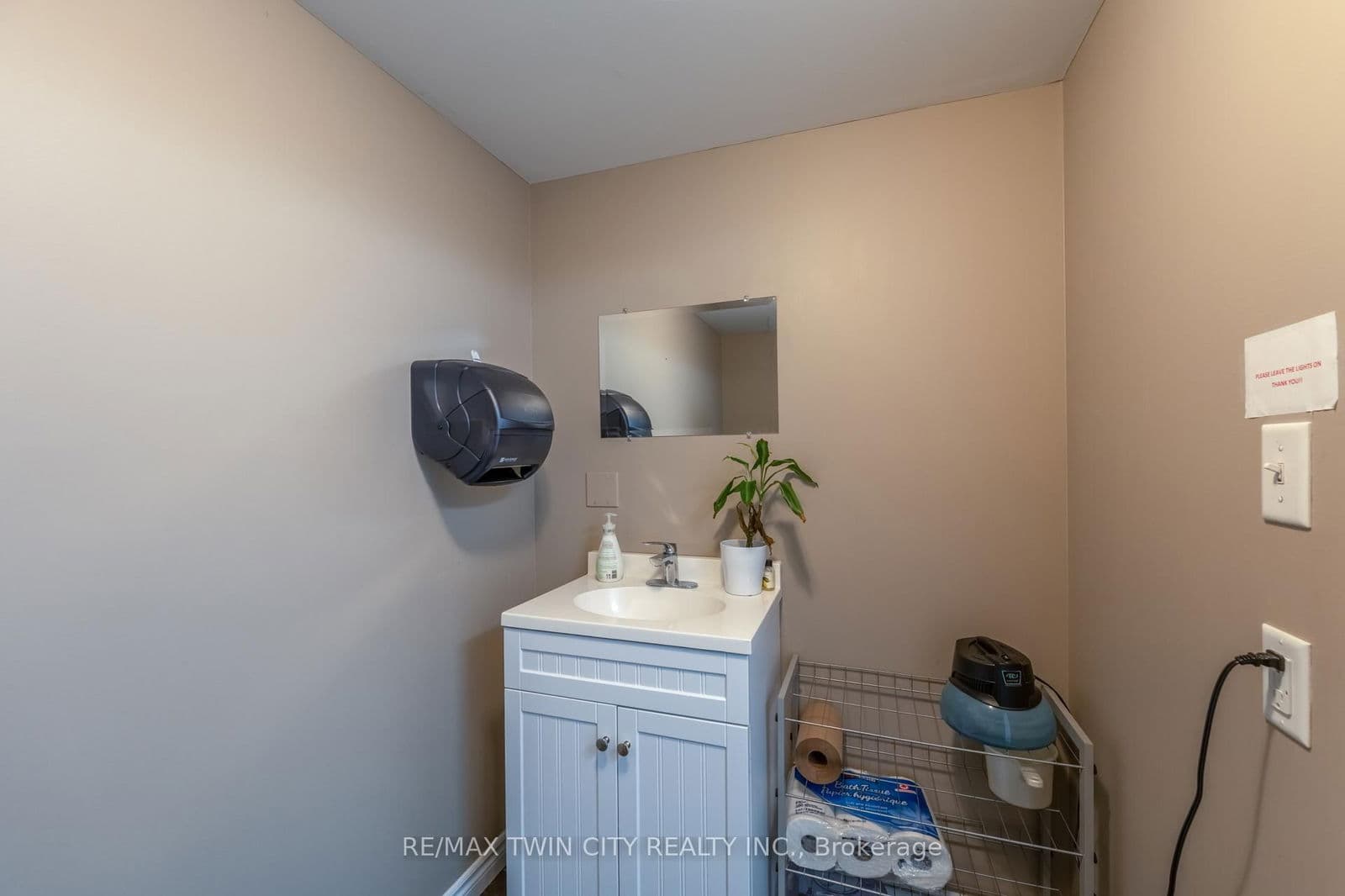 Office at 15 Lower- 340 Henry Street, Brantford, ON - Photo 17 - RE/MAX Garden City Realty