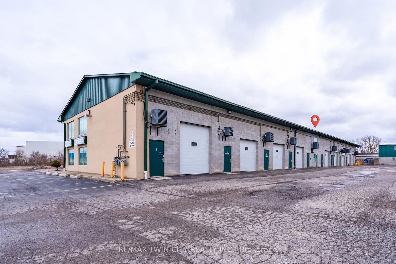 Office at 15 Lower- 340 Henry Street, Brantford, ON - Photo 22 - RE/MAX Garden City Realty