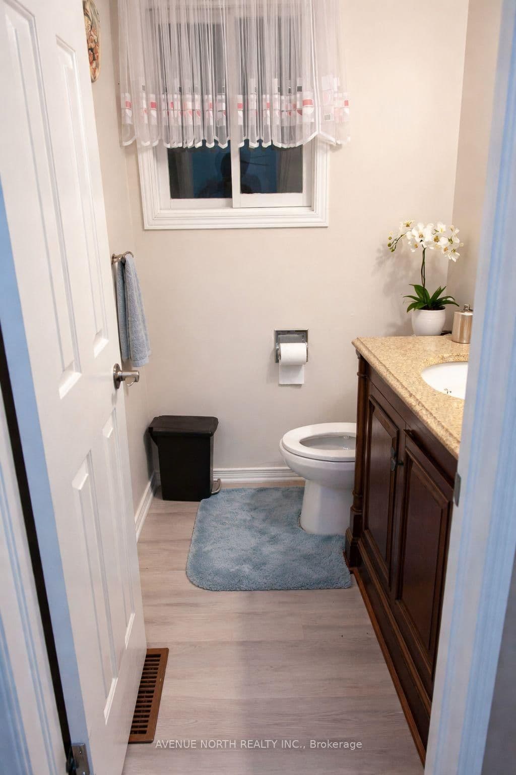 Detached at 1533 Burningtree Court, Orleans, ON - Photo 11 - RE/MAX Garden City Realty