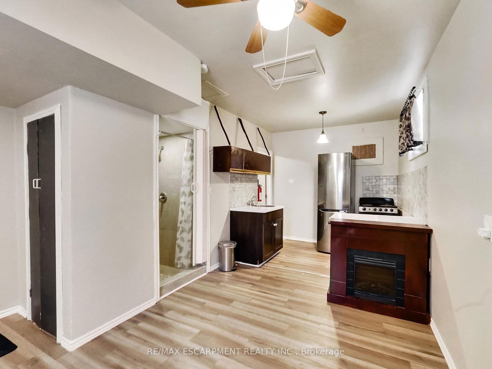 Commercial Retail at 443 Wentworth Street, Hamilton, ON - Photo 20 - RE/MAX Garden City Realty