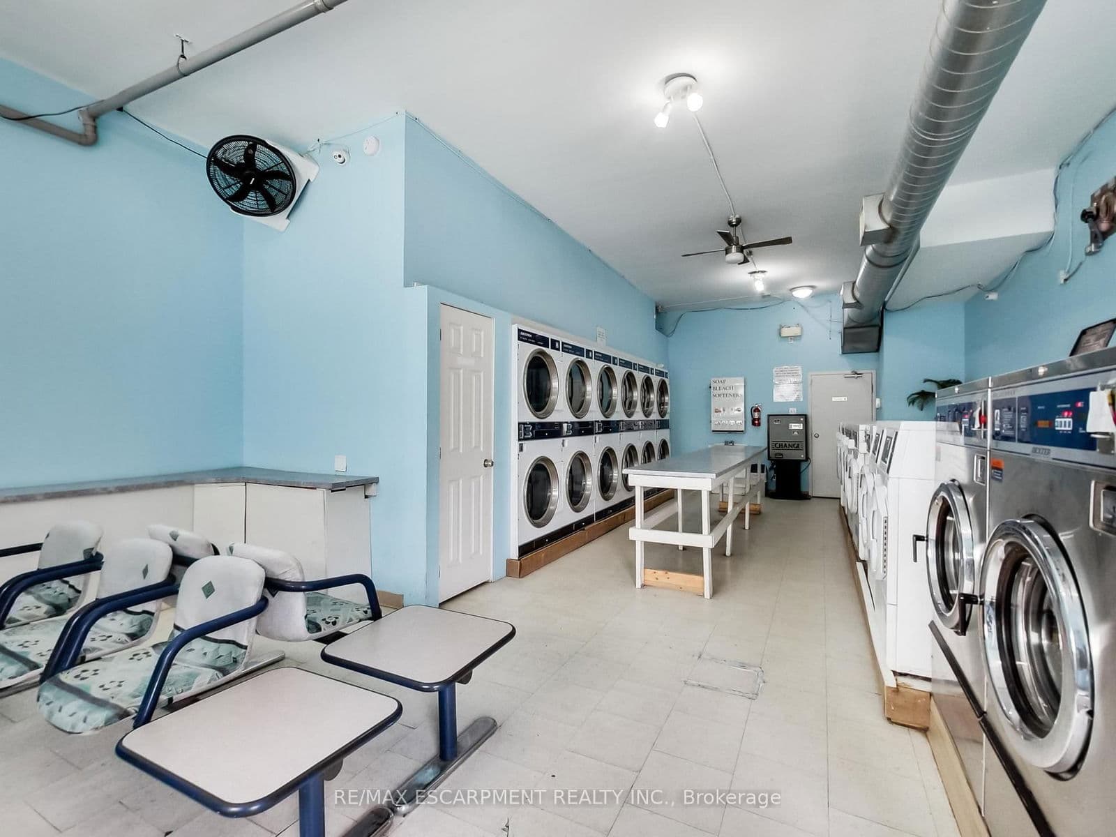 Commercial Retail at 443 Wentworth Street, Hamilton, ON - Photo 5 - RE/MAX Garden City Realty