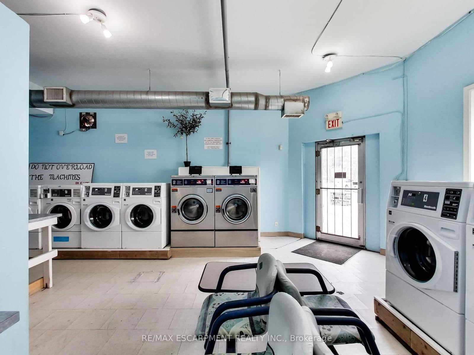 Commercial Retail at 443 Wentworth Street, Hamilton, ON - Photo 8 - RE/MAX Garden City Realty