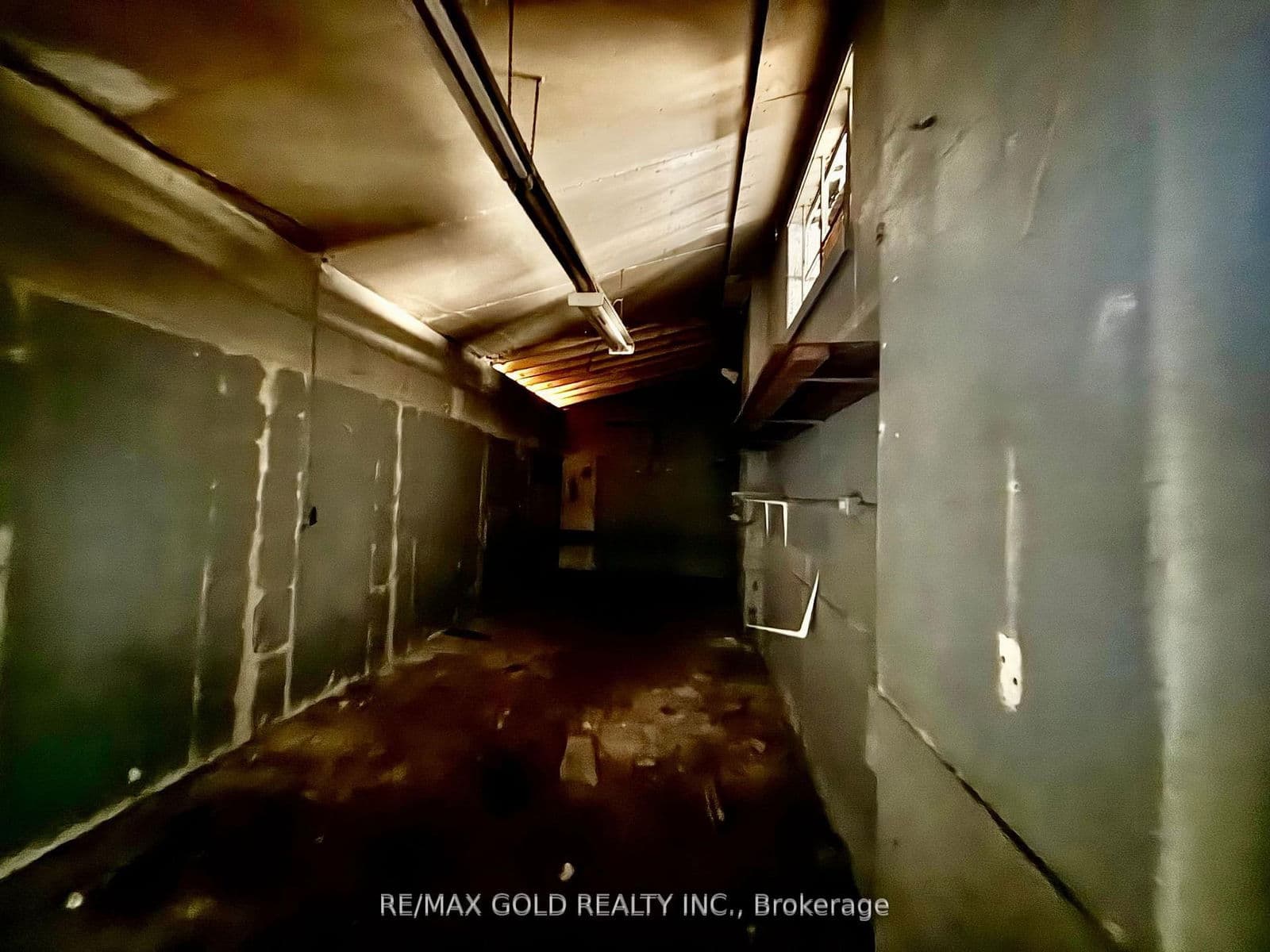 Commercial Retail at 201 Dundas Street, Woodstock, ON - Photo 6 - RE/MAX Garden City Realty