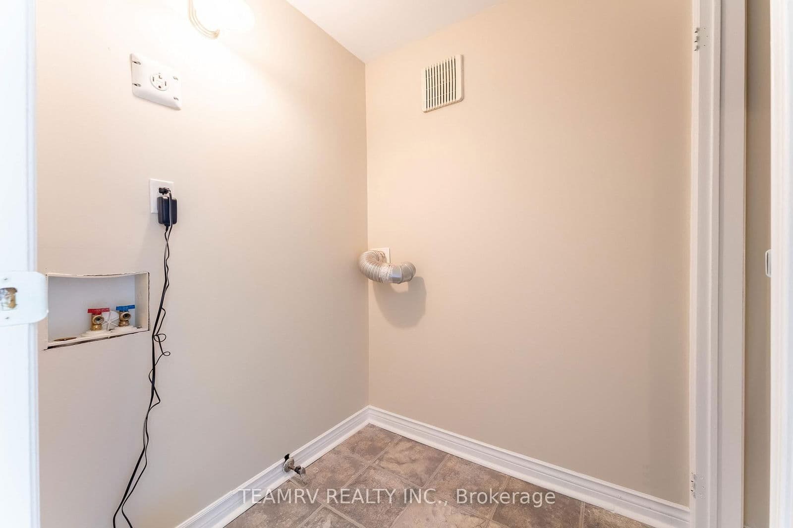 Commercial Retail at 83 Finkle Street, Woodstock, ON - Photo 19 - RE/MAX Garden City Realty