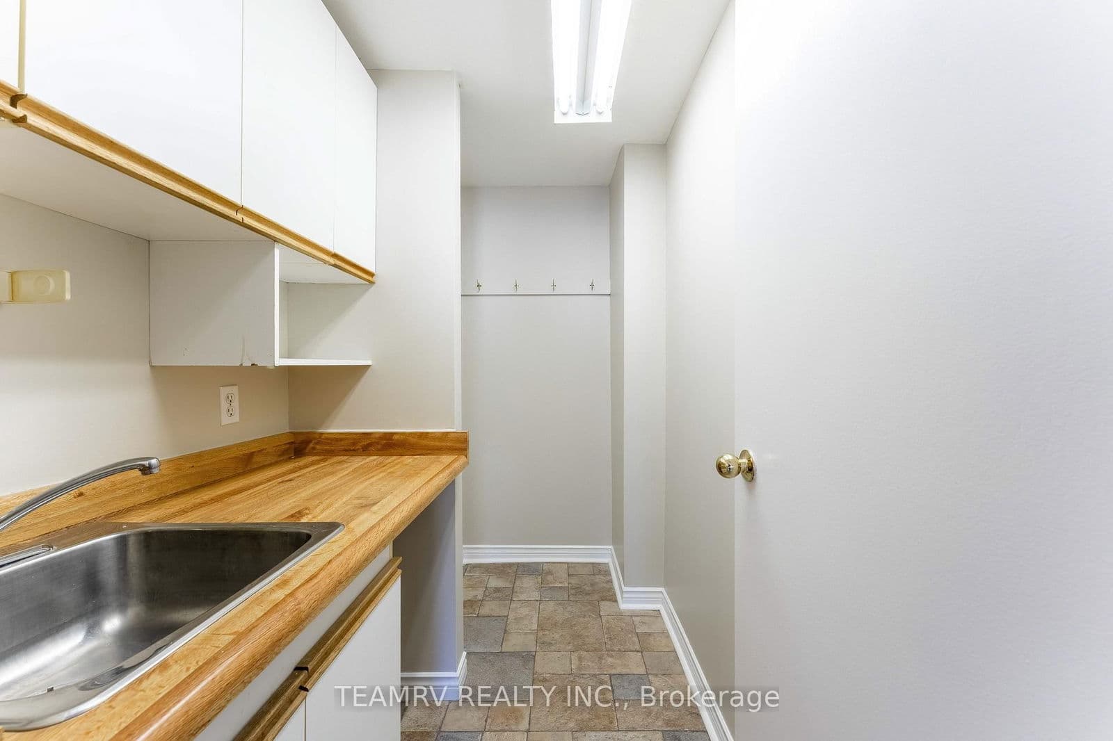 Commercial Retail at 83 Finkle Street, Woodstock, ON - Photo 21 - RE/MAX Garden City Realty