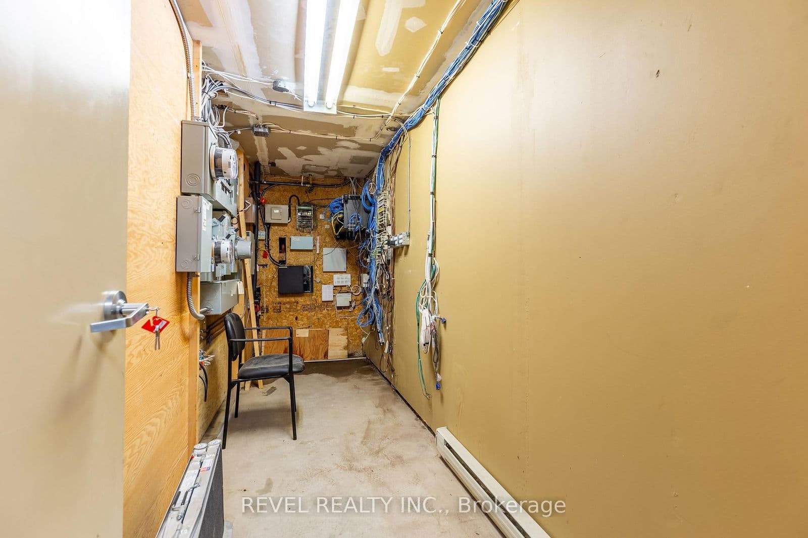 Office at 21 Bold Street, Hamilton, ON - Photo 26 - RE/MAX Garden City Realty