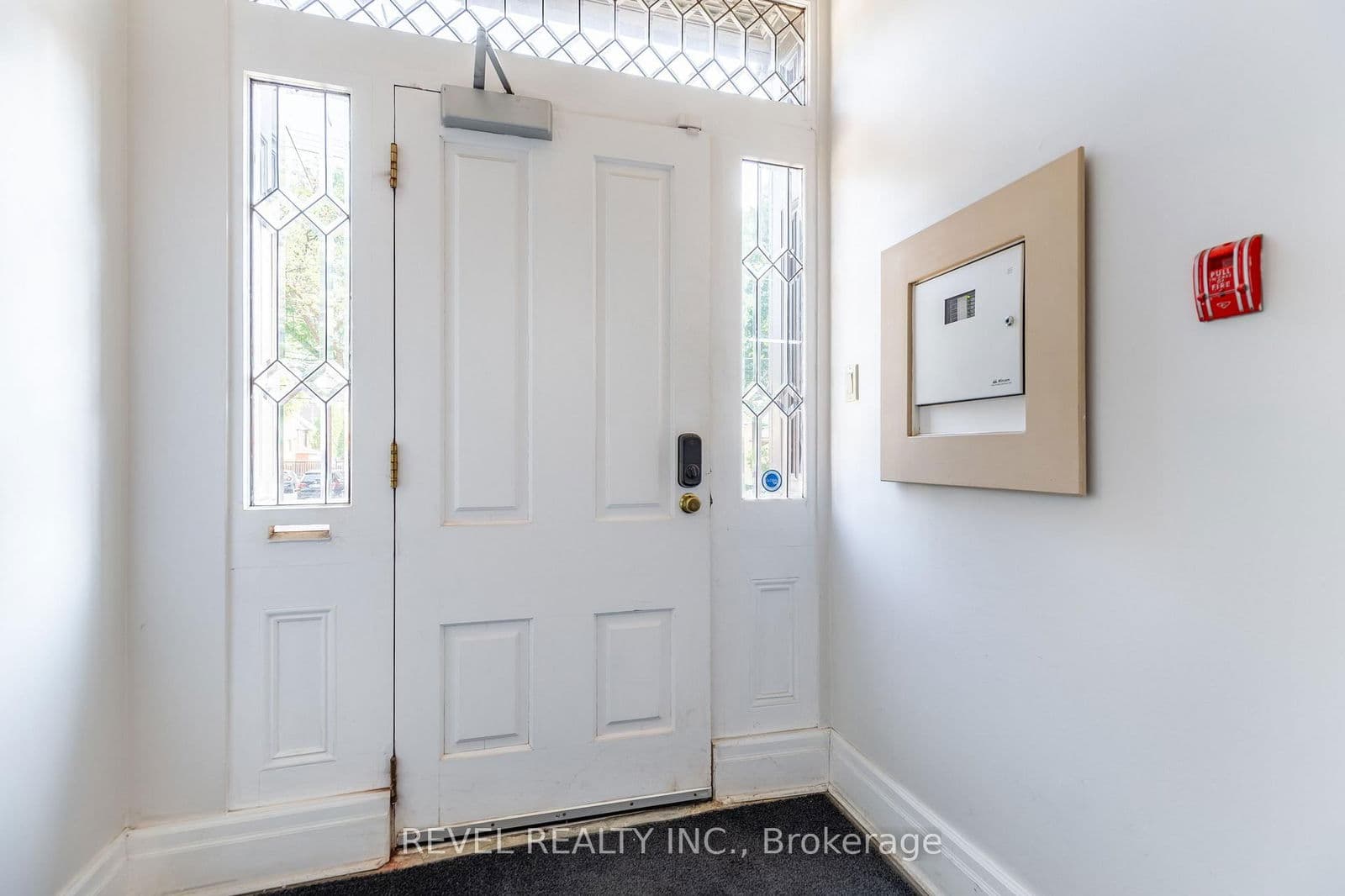 Office at 21 Bold Street, Hamilton, ON - Photo 3 - RE/MAX Garden City Realty