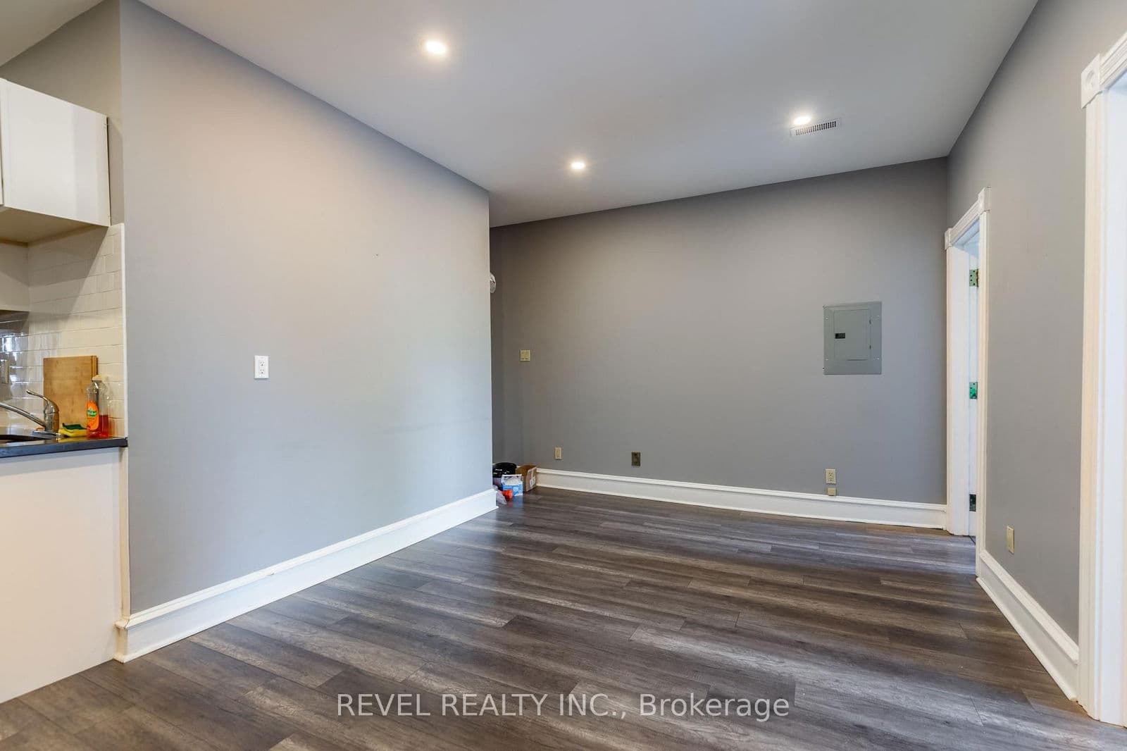 Office at 21 Bold Street, Hamilton, ON - Photo 43 - RE/MAX Garden City Realty