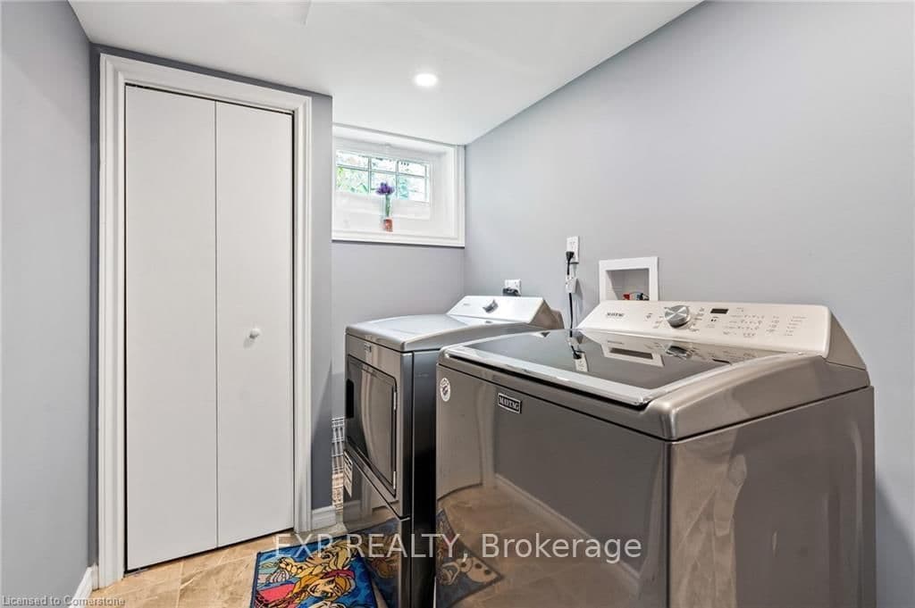 Detached at 70 Jarrow Road, St. Catharines, ON - Photo 8 - RE/MAX Garden City Realty