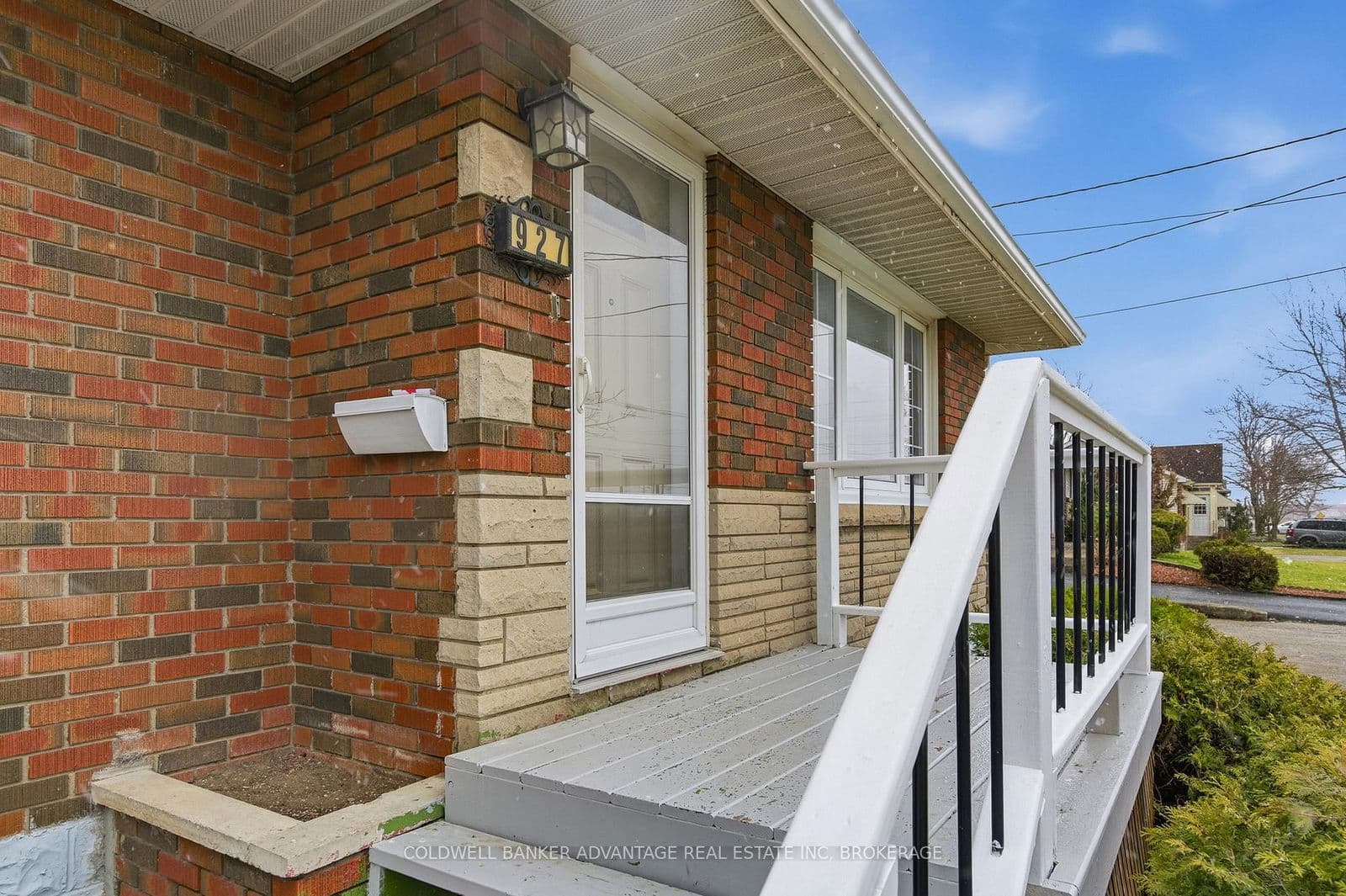 Detached at 927 Southworth Street, Welland, ON - Photo 4 - RE/MAX Garden City Realty