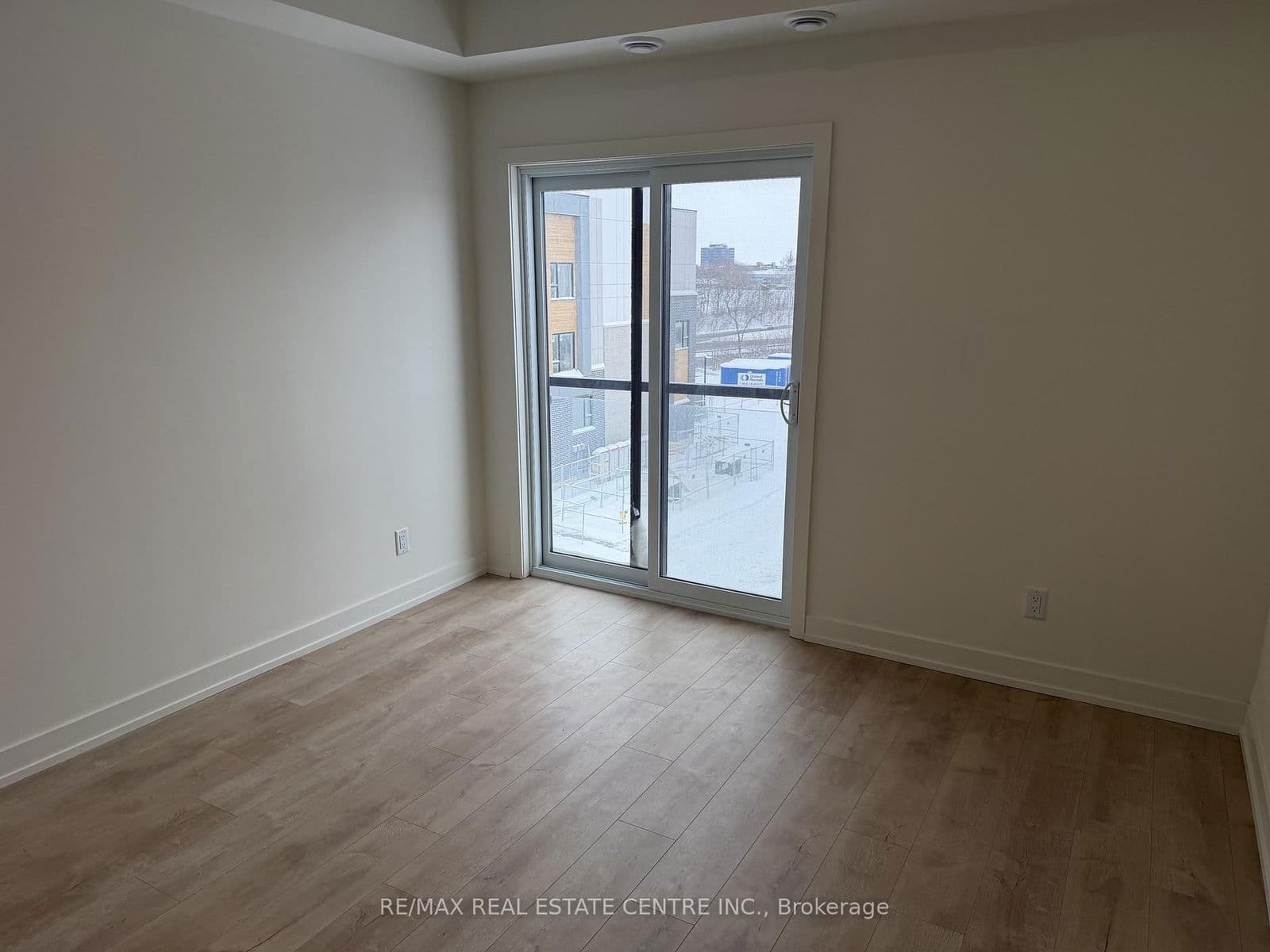 Condo Townhouse at 16 Melbourne Avenue, St. Catharines, ON - Photo 13 - RE/MAX Garden City Realty