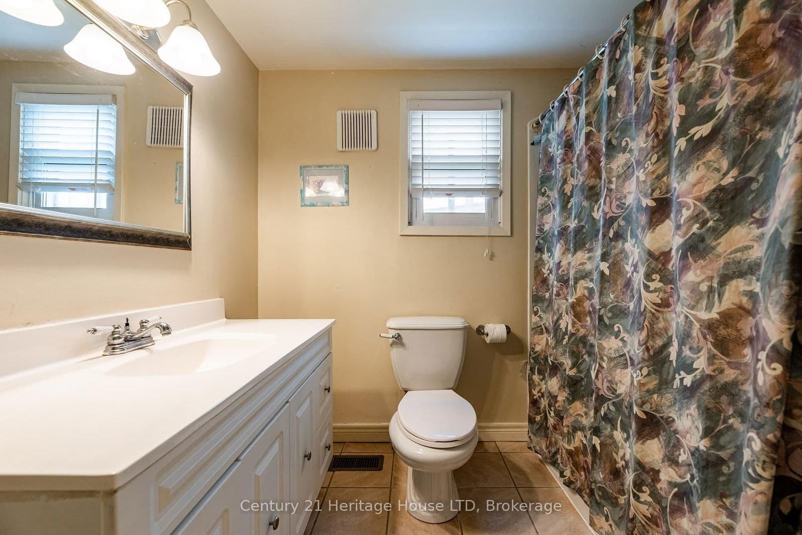 Detached at 57 Leeper Street, St. Catharines, ON - Photo 17 - RE/MAX Garden City Realty