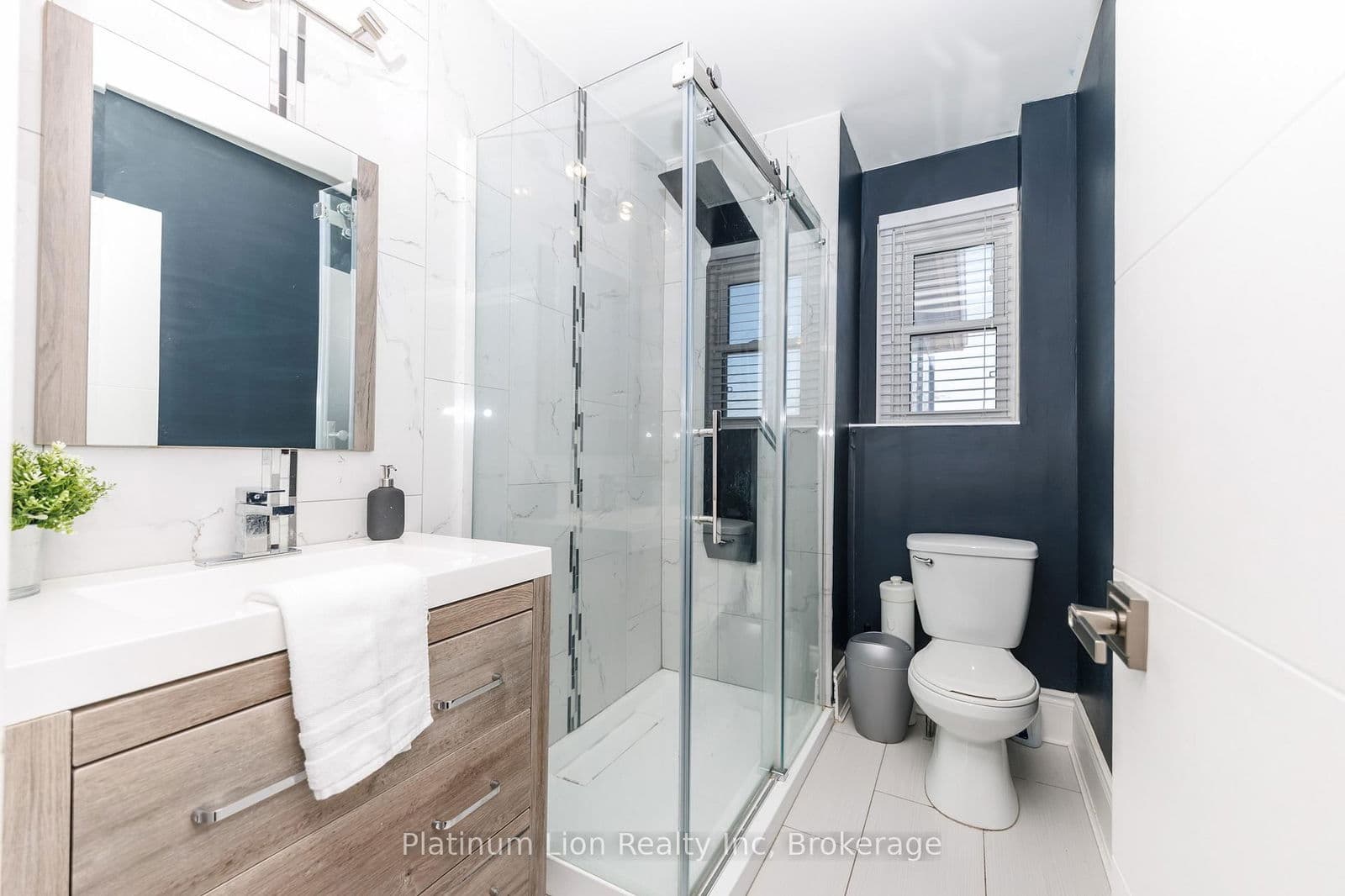 Detached at 11 Fairview Road, Grimsby, ON - Photo 29 - RE/MAX Garden City Realty