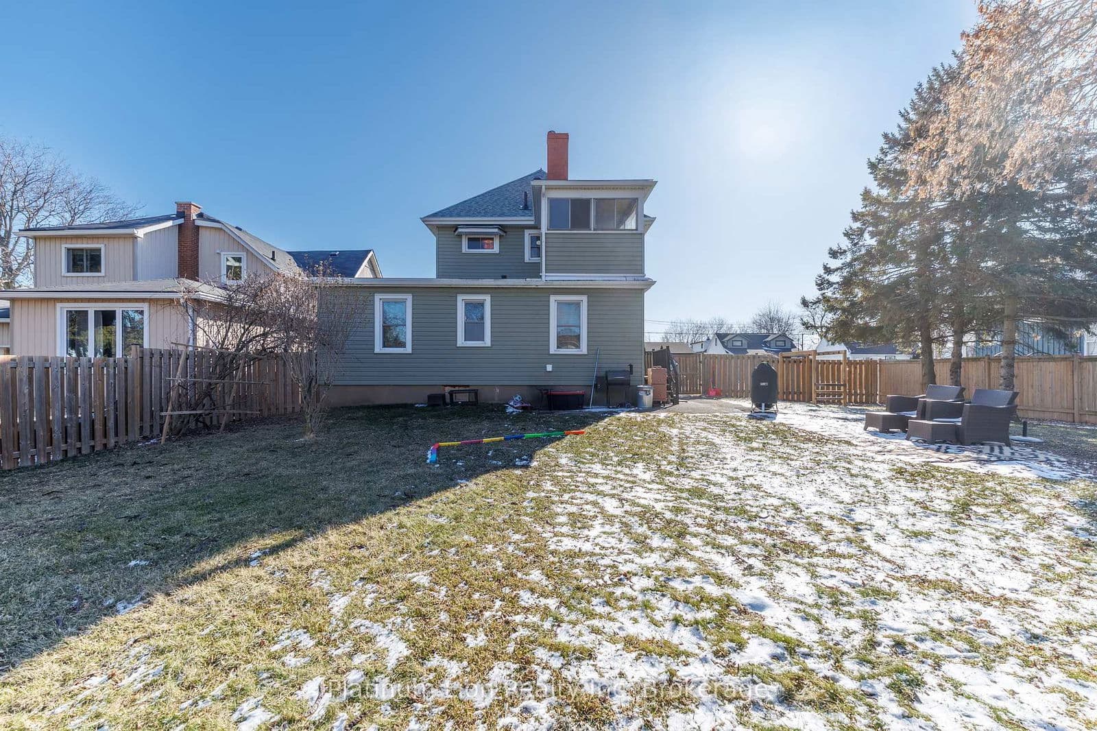 Detached at 11 Fairview Road, Grimsby, ON - Photo 40 - RE/MAX Garden City Realty