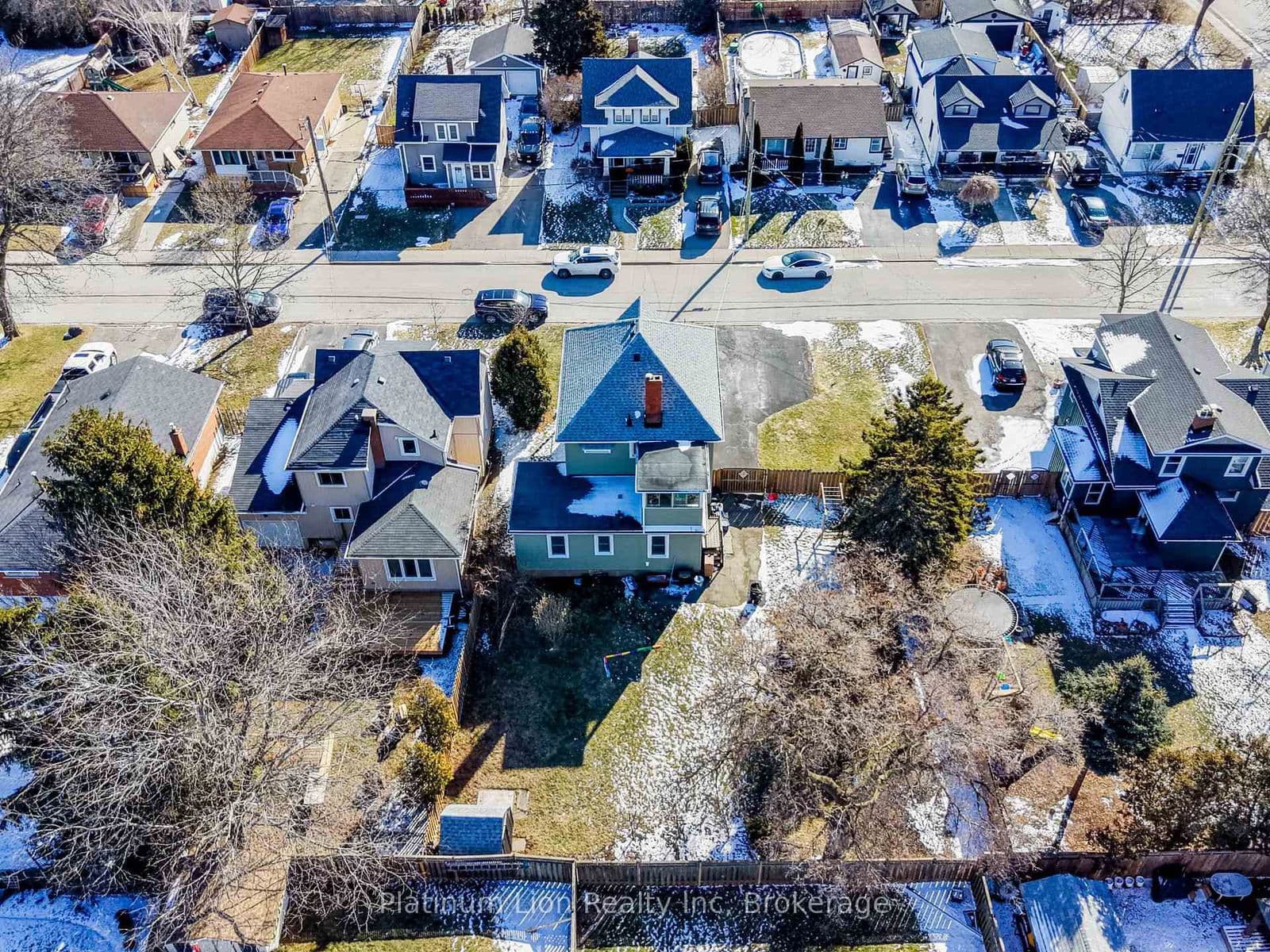 Detached at 11 Fairview Road, Grimsby, ON - Photo 42 - RE/MAX Garden City Realty