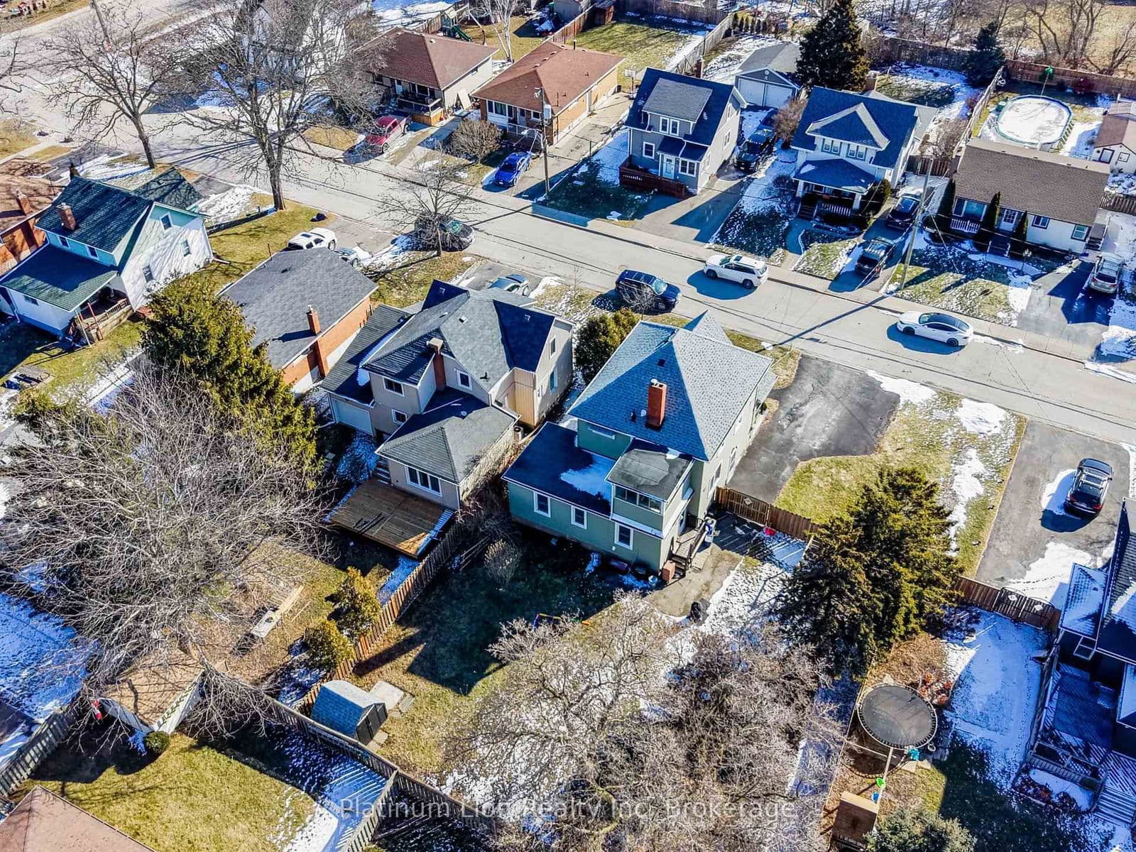 Detached at 11 Fairview Road, Grimsby, ON - Photo 43 - RE/MAX Garden City Realty