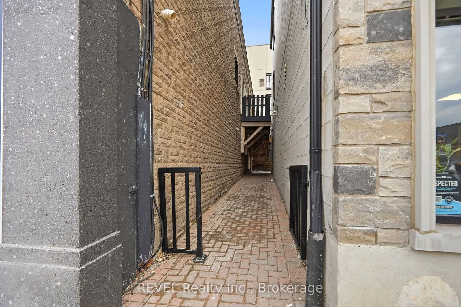 Store W Apt/Office at 2- 14 Front Street, Thorold, ON - Photo 13 - RE/MAX Garden City Realty