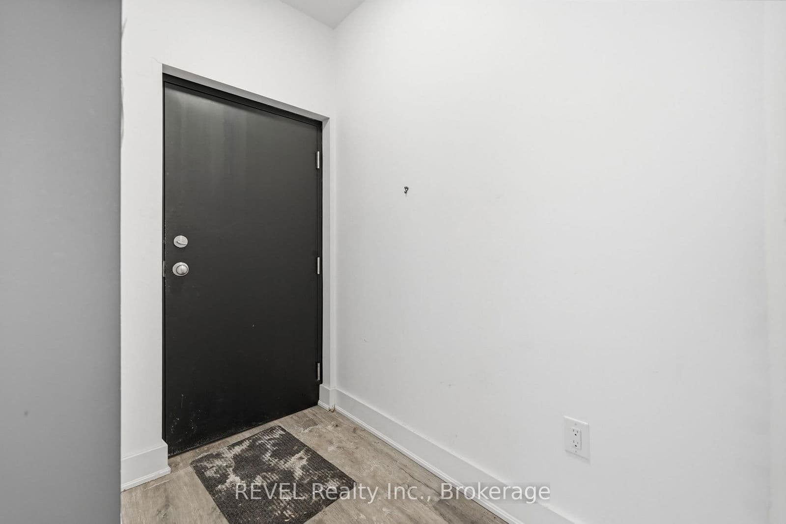 Store W Apt/Office at 2- 14 Front Street, Thorold, ON - Photo 3 - RE/MAX Garden City Realty