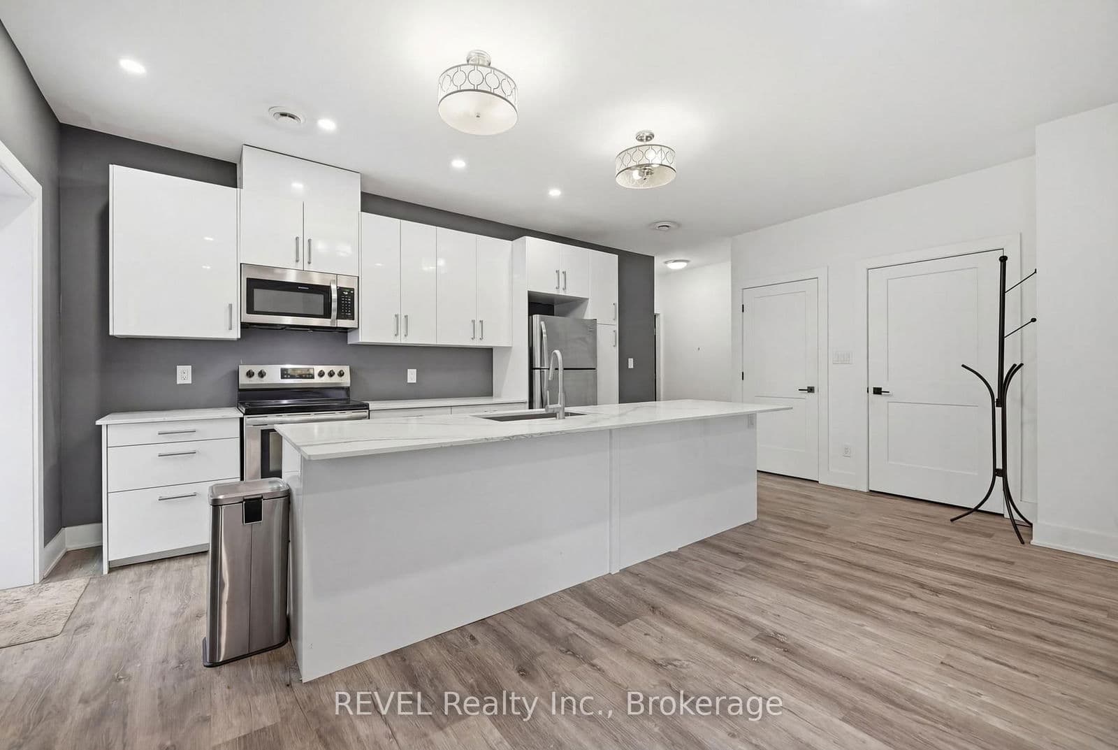 Store W Apt/Office at 2- 14 Front Street, Thorold, ON - Photo 4 - RE/MAX Garden City Realty