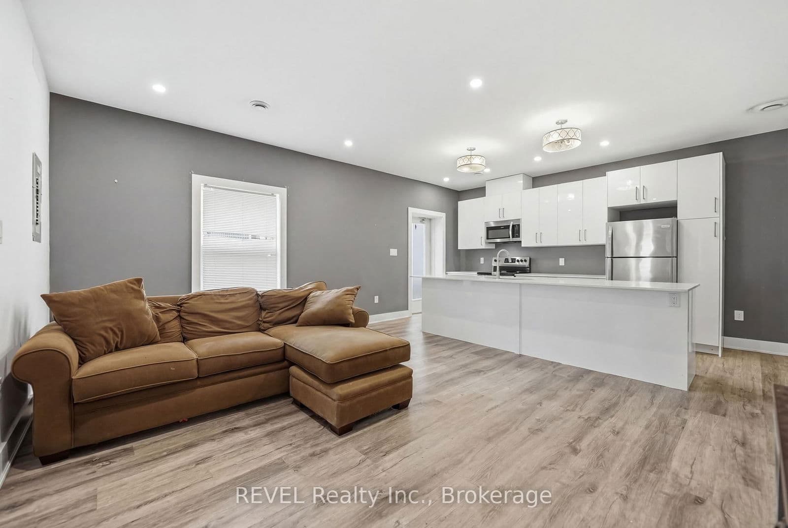 Store W Apt/Office at 2- 14 Front Street, Thorold, ON - Photo 6 - RE/MAX Garden City Realty