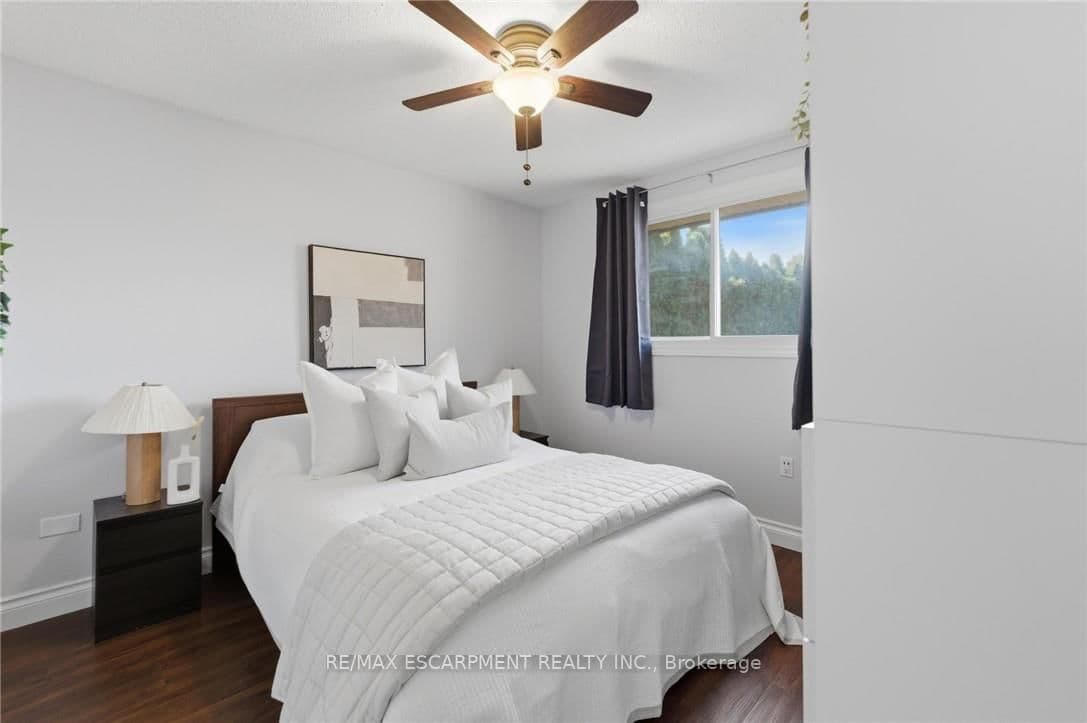 Detached at 21 MARGARET Avenue, Grimsby, ON - Photo 11 - RE/MAX Garden City Realty