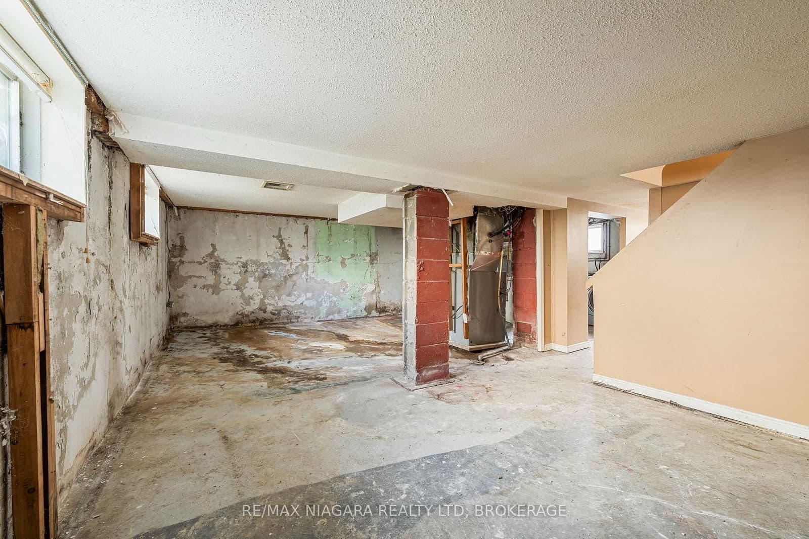 Detached at 12 Admiral Road, St. Catharines, ON - Photo 22 - RE/MAX Garden City Realty