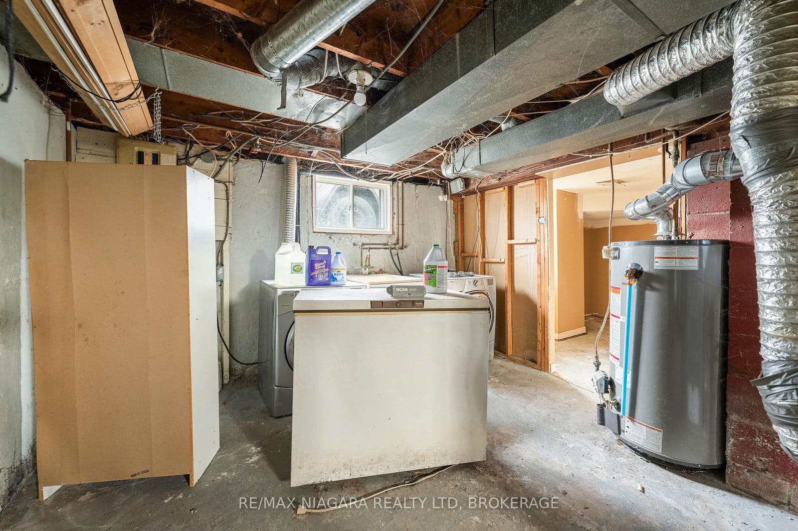 Detached at 12 Admiral Road, St. Catharines, ON - Photo 27 - RE/MAX Garden City Realty