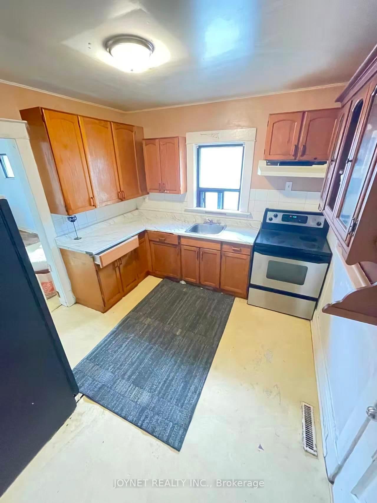 Detached at 4413 SECOND Avenue, Niagara Falls, ON - Photo 6 - RE/MAX Garden City Realty