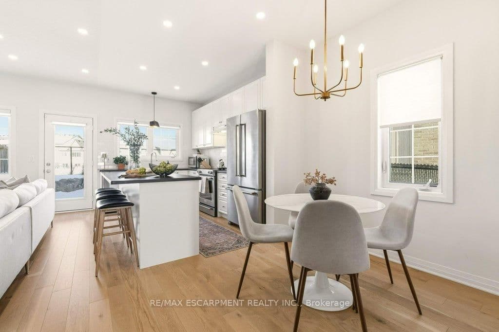 Att/Row/Townhouse at 3998 Fracchioni Drive, Lincoln, ON - Photo 21 - RE/MAX Garden City Realty