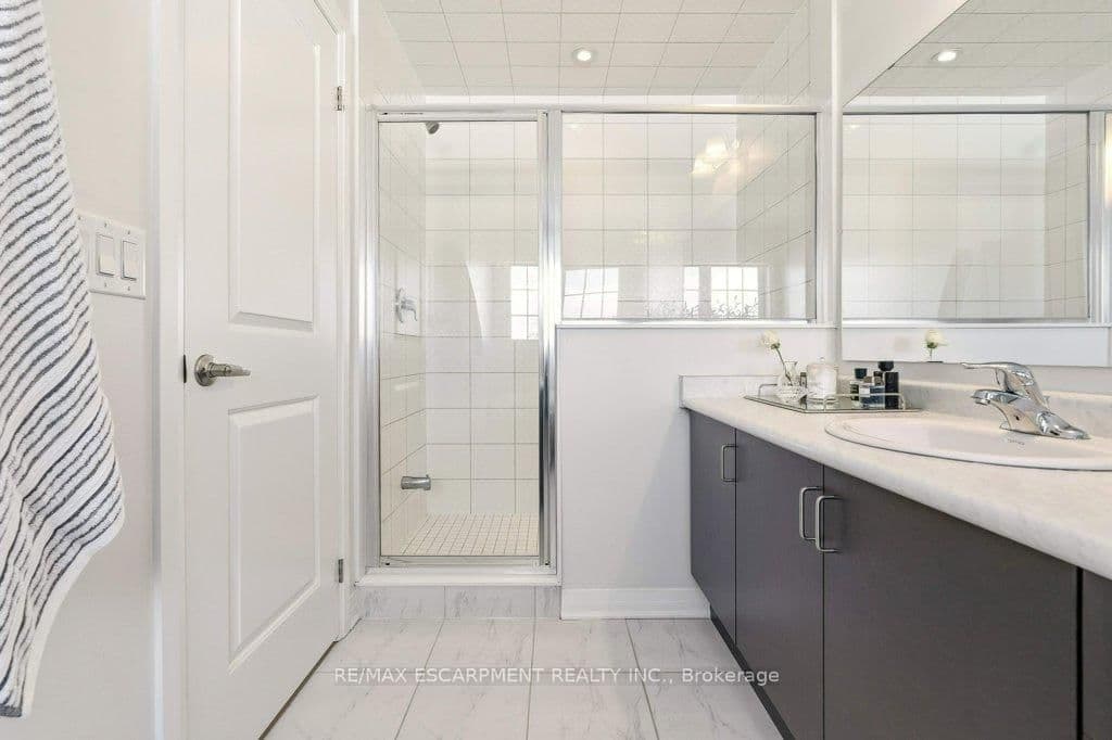 Att/Row/Townhouse at 3998 Fracchioni Drive, Lincoln, ON - Photo 31 - RE/MAX Garden City Realty