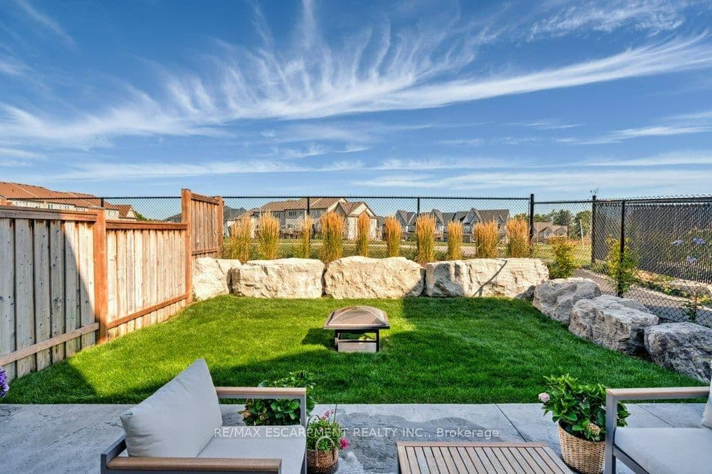 Att/Row/Townhouse at 3998 Fracchioni Drive, Lincoln, ON - Photo 39 - RE/MAX Garden City Realty