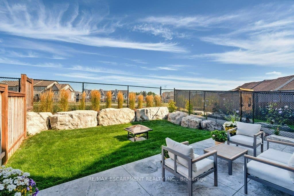 Att/Row/Townhouse at 3998 Fracchioni Drive, Lincoln, ON - Photo 40 - RE/MAX Garden City Realty