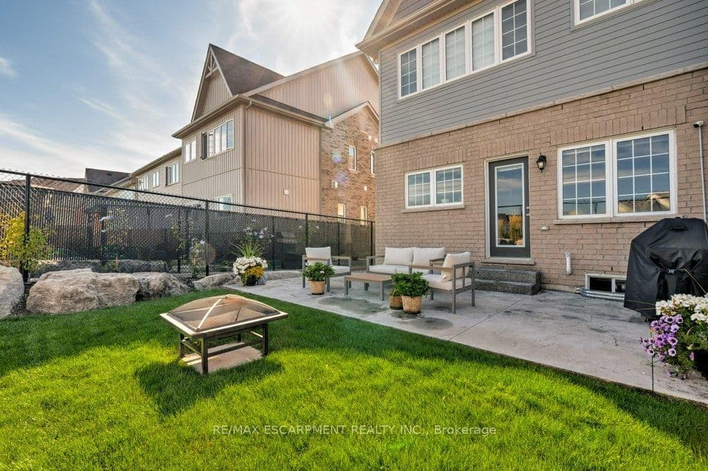 Att/Row/Townhouse at 3998 Fracchioni Drive, Lincoln, ON - Photo 42 - RE/MAX Garden City Realty