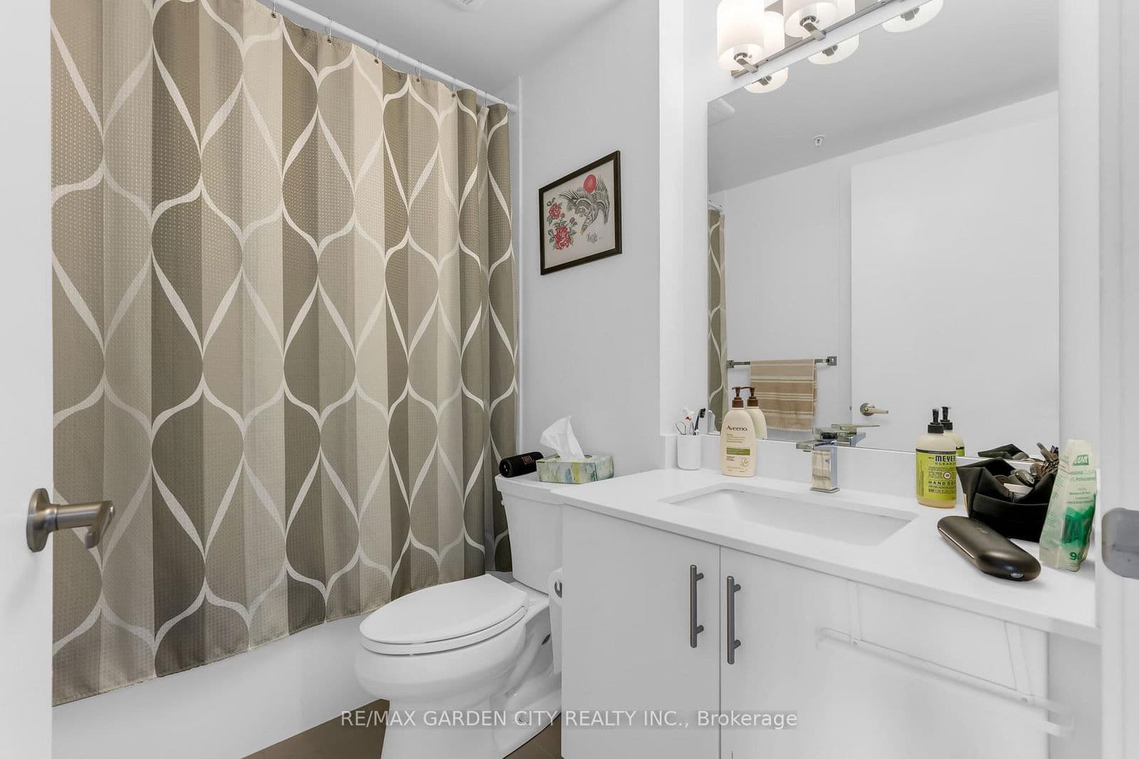 Condo Apartment at 814- 550 North Service Road, Grimsby, ON - Photo 12 - RE/MAX Garden City Realty