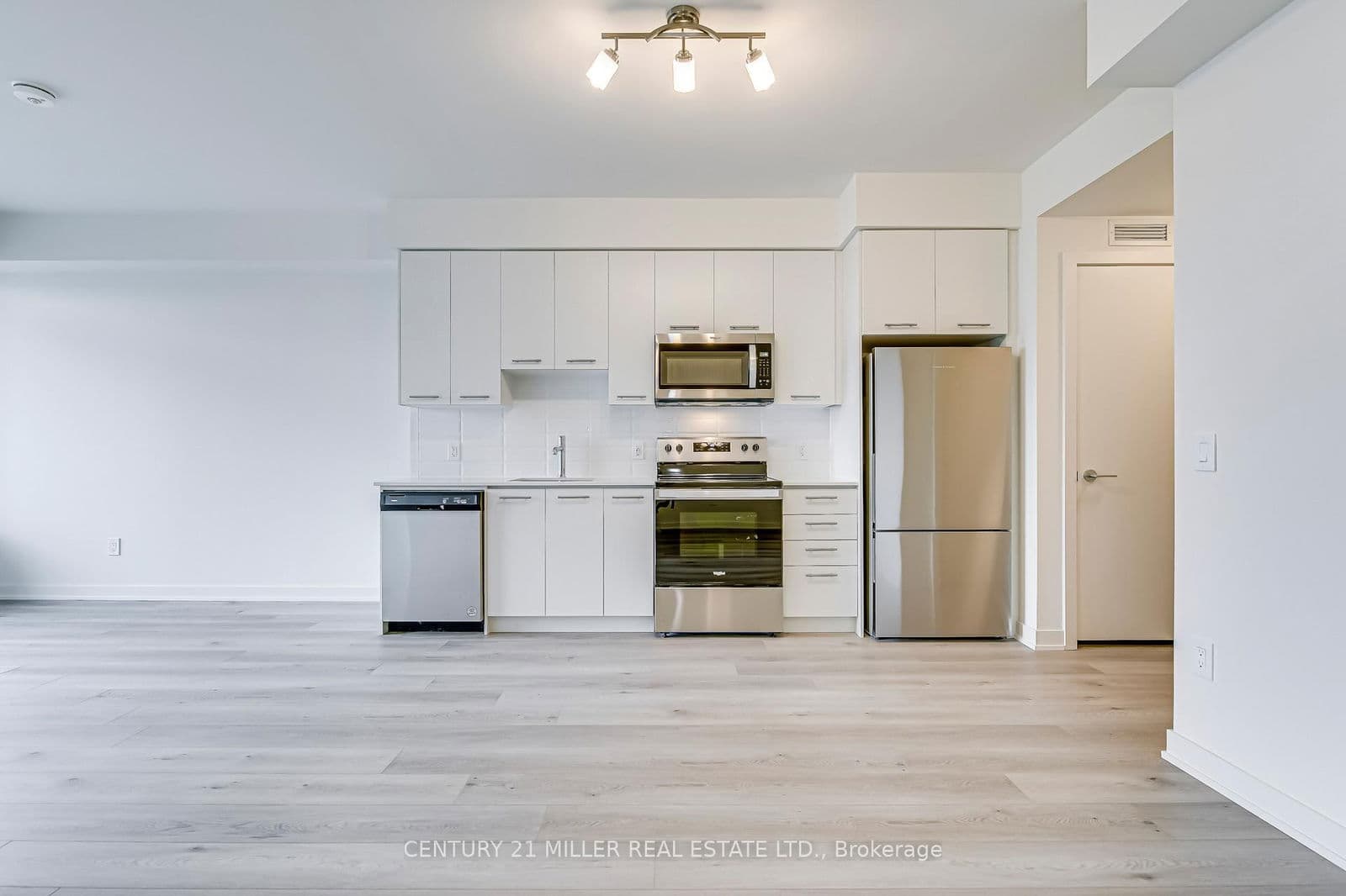 Condo Apartment at 603- 385 Winston Road, Grimsby, ON - Photo 14 - RE/MAX Garden City Realty