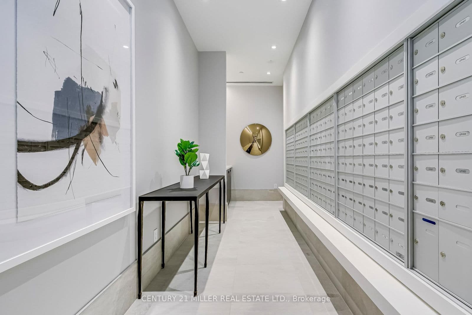 Condo Apartment at 603- 385 Winston Road, Grimsby, ON - Photo 5 - RE/MAX Garden City Realty