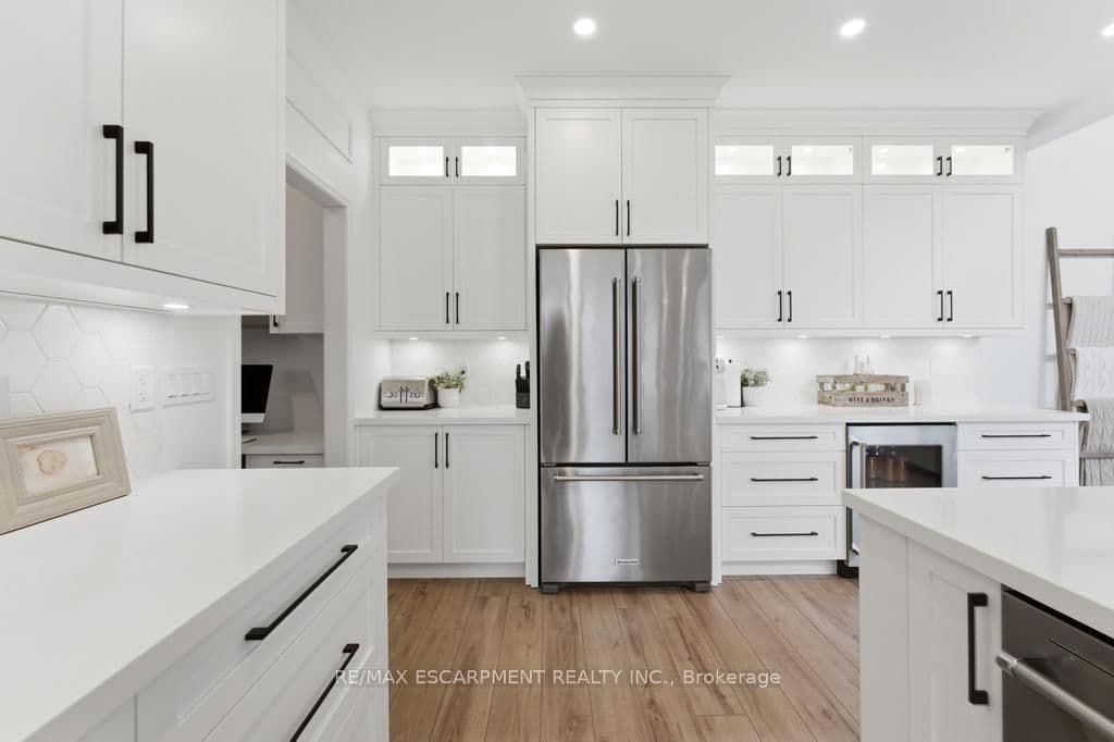 Detached at 3634 Vosburgh Place, Lincoln, ON - Photo 12 - RE/MAX Garden City Realty