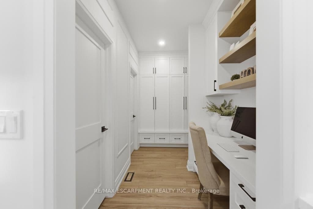 Detached at 3634 Vosburgh Place, Lincoln, ON - Photo 13 - RE/MAX Garden City Realty