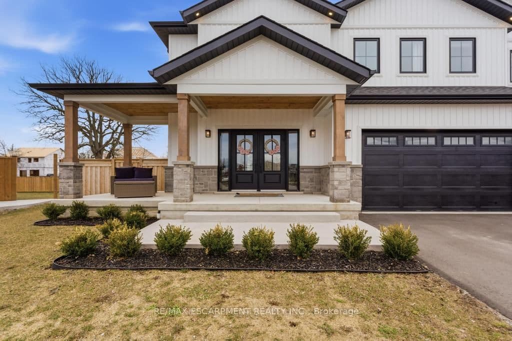 Detached at 3634 Vosburgh Place, Lincoln, ON - Photo 3 - RE/MAX Garden City Realty