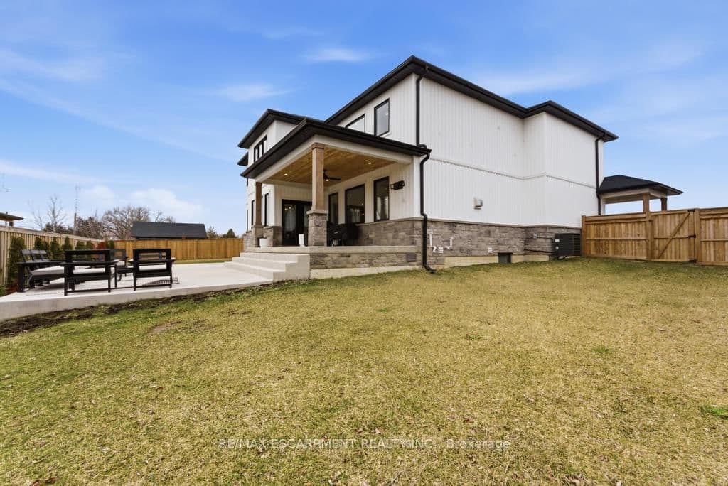 Detached at 3634 Vosburgh Place, Lincoln, ON - Photo 30 - RE/MAX Garden City Realty